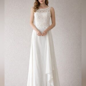 Michaelangelo Ivory Lace Wedding Dress